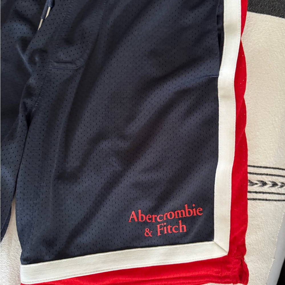 Abercrombie & Fitch Men's Navy and Red Shorts - Picture 2 of 5